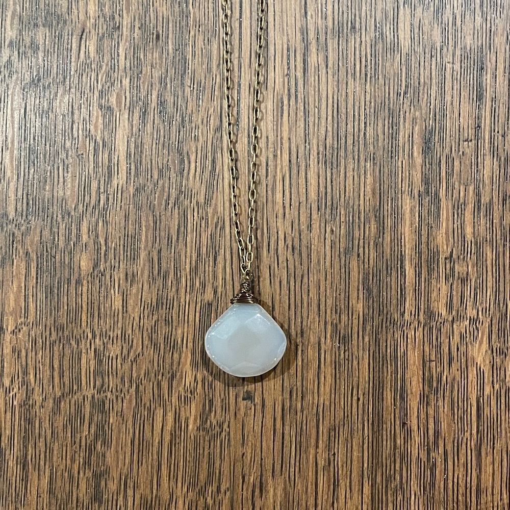 Elegant Pendant Necklace